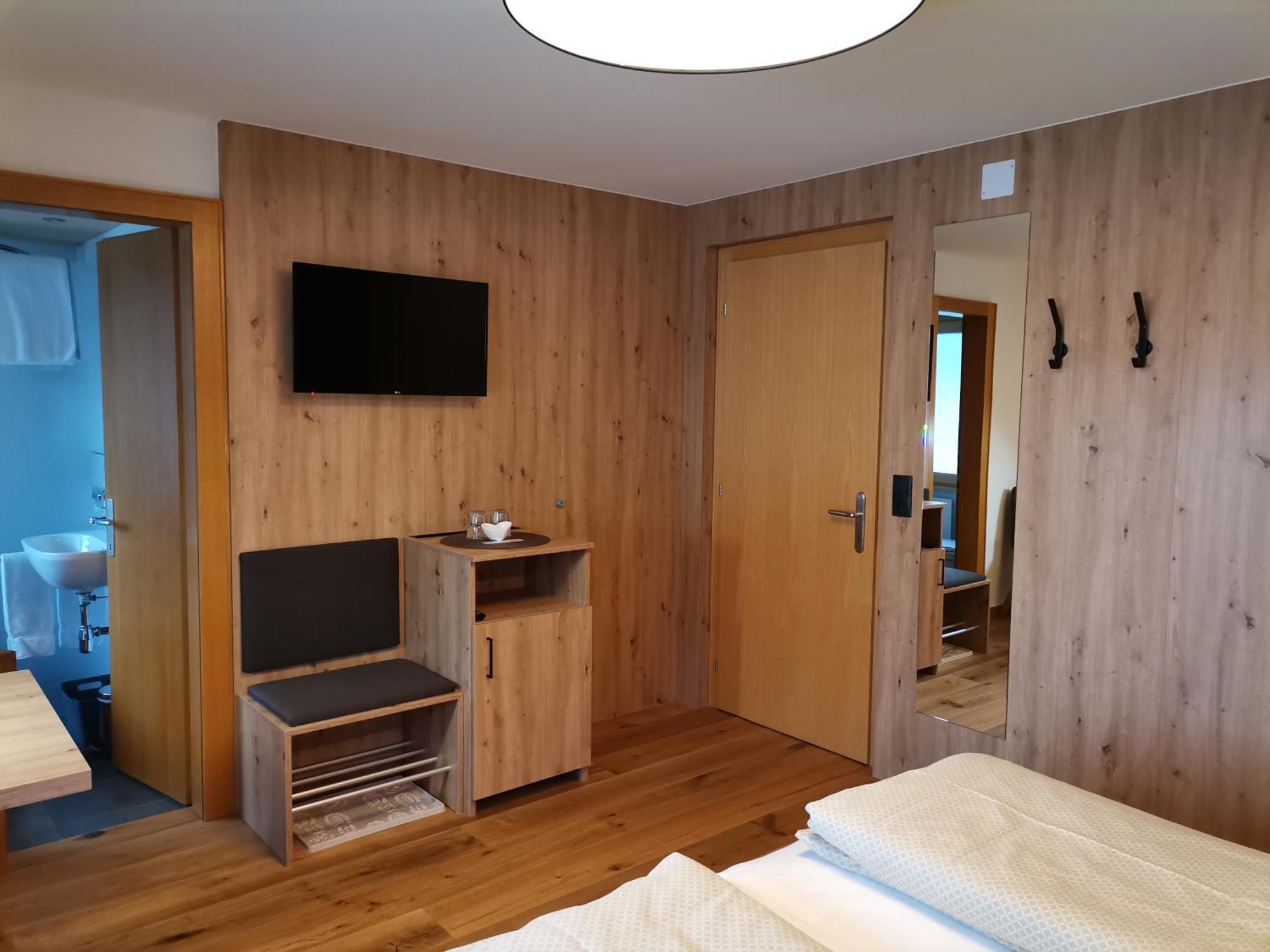 Haus Tuklar Hotel บรานด์ ภายนอก รูปภาพ
